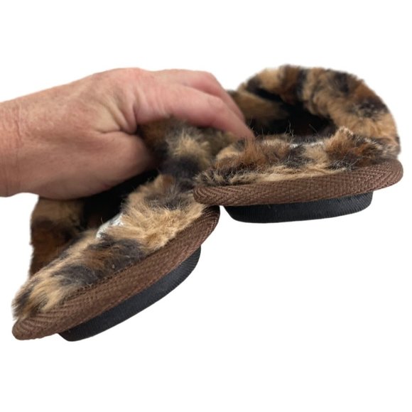Steve Madden Criss Cross Faux Fur Leopard Print Slippers Size‎ 7 Cozy Comfy - Picture 9 of 9